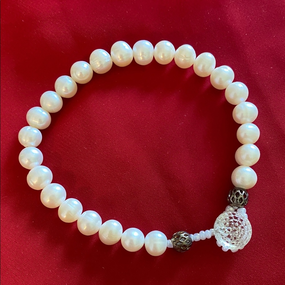 Elegant Freshwater Pearl Bracelet